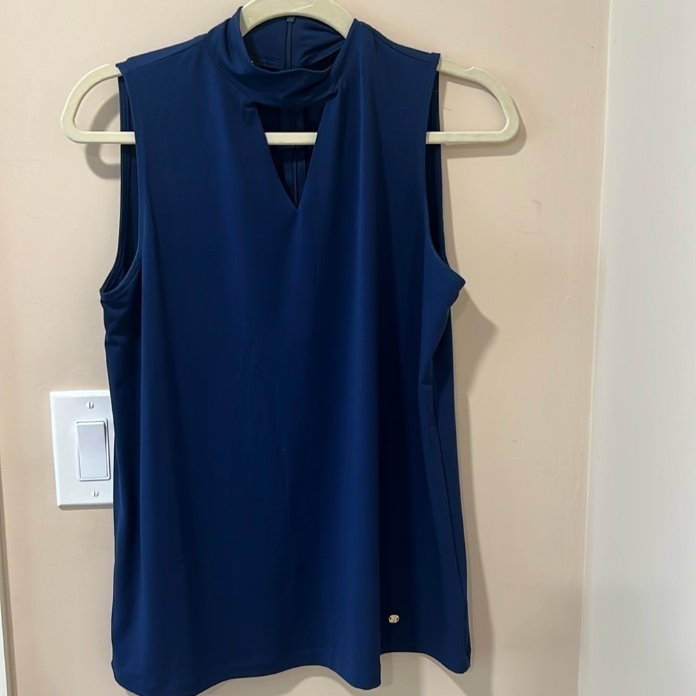 JONES NY sleeveless blue top with accent collar